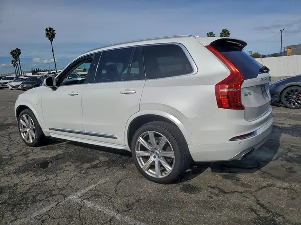 YV4BC0PL1G1063741 2016 VOLVO XC90 - Image 2