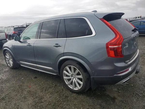 YV4BC0PL1H1172685 2017 VOLVO XC90 - Image 2