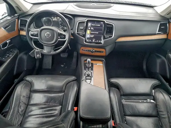 YV4BC0PL2G1074635 2016 VOLVO XC90 - Image 8
