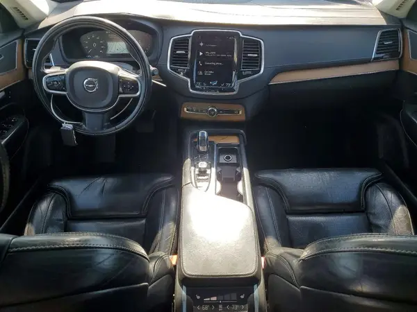 YV4BC0PL2H1107750 2017 VOLVO XC90 - Image 8