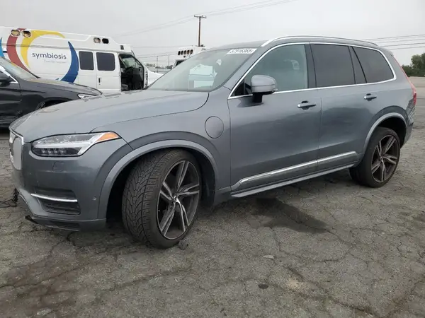 YV4BC0PL2H1186952 2017 VOLVO XC90 - Image 1