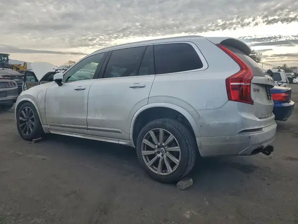 YV4BC0PL4H1109242 2017 VOLVO XC90 - Image 2