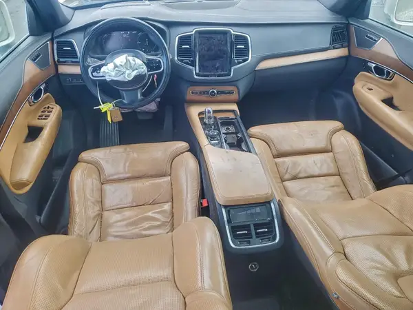 YV4BC0PL4H1109242 2017 VOLVO XC90 - Image 8