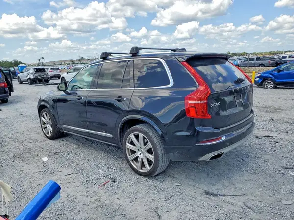 YV4BC0PL4H1114263 2017 VOLVO XC90 - Image 2