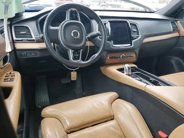 YV4BC0PL5H1117110 2017 VOLVO XC90 - Image 8