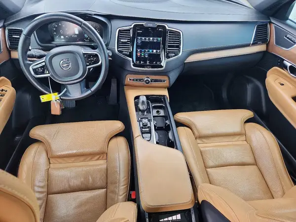 YV4BC0PL5H1121240 2017 VOLVO XC90 - Image 8