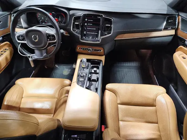 YV4BC0PL6H1171130 2017 VOLVO XC90 - Image 8
