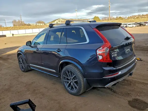 YV4BC0PL6H1176568 2017 VOLVO XC90 - Image 2