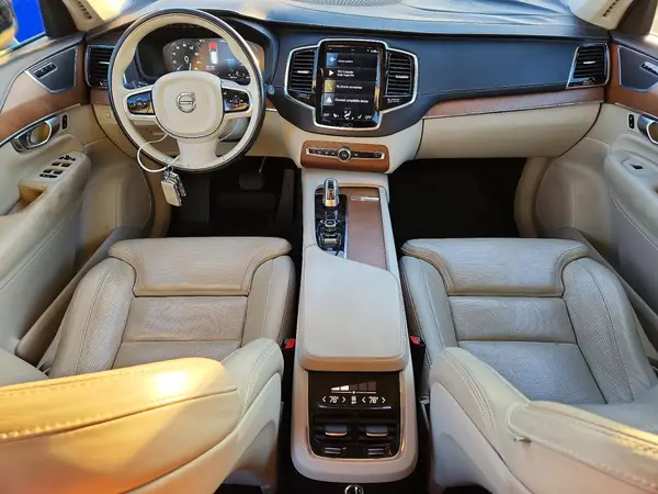 YV4BC0PL6H1179907 2017 VOLVO XC90 - Image 8