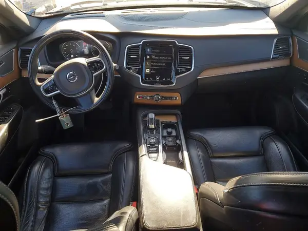YV4BC0PL8G1091696 2016 VOLVO XC90 - Image 8
