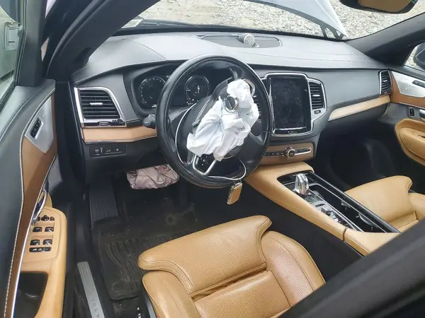 YV4BC0PL8H1109034 2017 VOLVO XC90 - Image 8