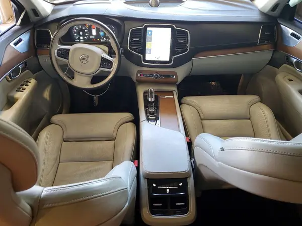 YV4BC0PL8H1114542 2017 VOLVO XC90 - Image 8