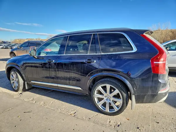 YV4BC0PL8H1121491 2017 VOLVO XC90 - Image 2