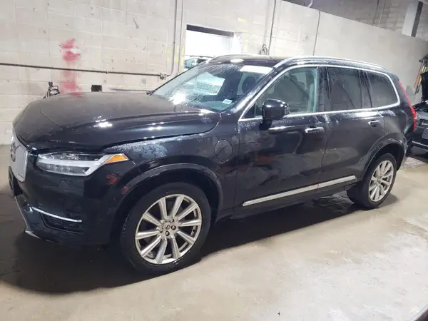 YV4BC0PL9H1122729 2017 VOLVO XC90 - Image 1