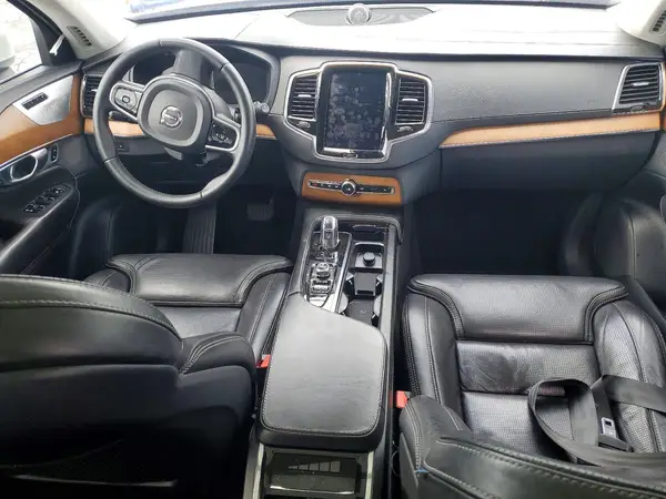 YV4BC0PLXH1166853 2017 VOLVO XC90 - Image 8