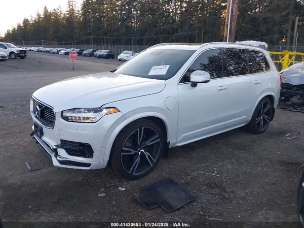 YV4BC0PM5H1169832 2017 VOLVO XC90 - Image 2