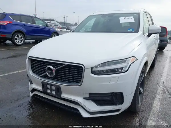 YV4BC0PM7H1111771 2017 VOLVO XC90 - Image 2
