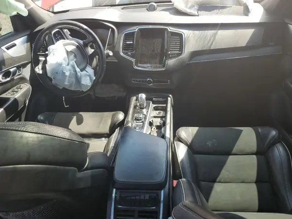 YV4BC0PM8H1111021 2017 VOLVO XC90 - Image 8