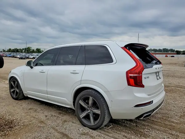 YV4BC0PM8H1112430 2017 VOLVO XC90 - Image 2