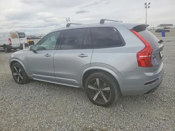 YV4BC0PMXH1181443 2017 VOLVO XC90 - Image 2