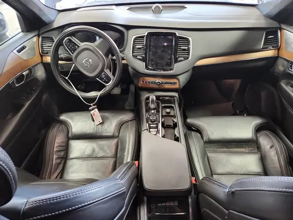 YV4BC0ZX5H1131220 2017 VOLVO XC90 - Image 8