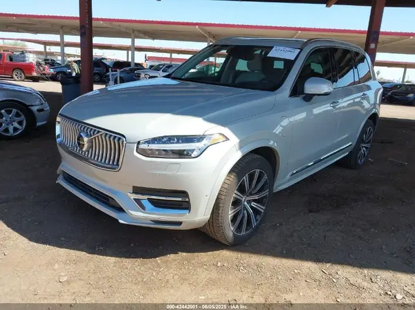 YV4BR00L0M1738323 2021 VOLVO XC90 - Image 2