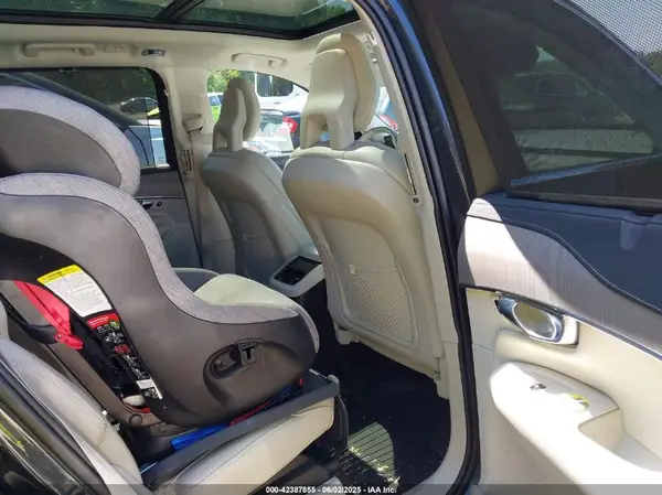 YV4BR00L4M1698473 2021 VOLVO XC90 - Image 8
