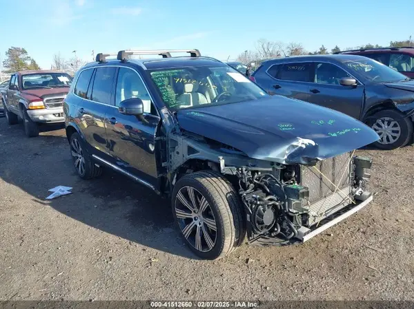 YV4BR00L9N1790812 2022 VOLVO XC90 - Image 1