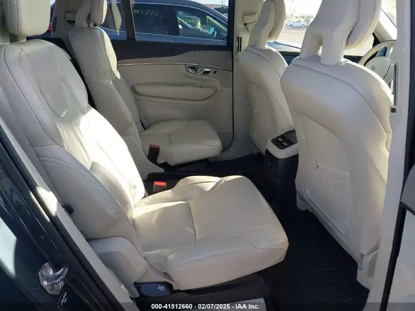 YV4BR00L9N1790812 2022 VOLVO XC90 - Image 8