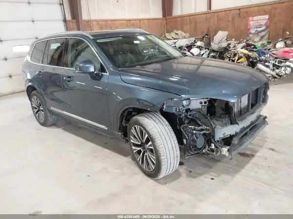 YV4BR0CK9M1695040 2021 VOLVO XC90 - Image 1