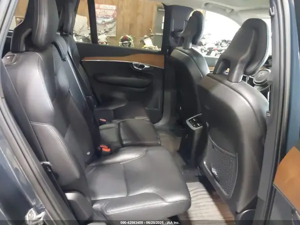 YV4BR0CK9M1695040 2021 VOLVO XC90 - Image 8