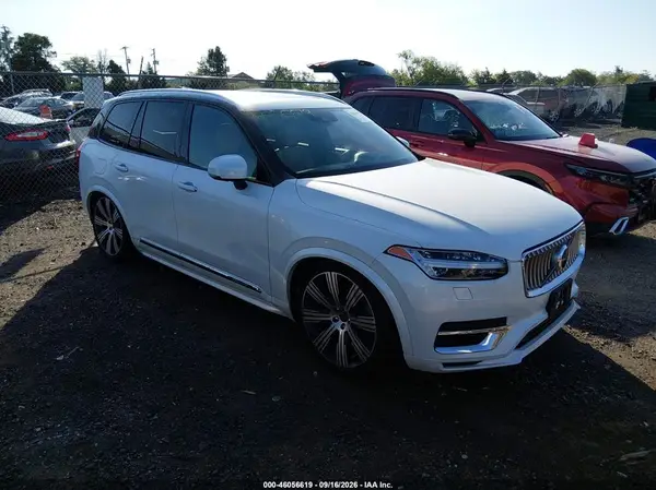 YV4BR0CL5M1674372 2021 VOLVO XC90 - Image 1