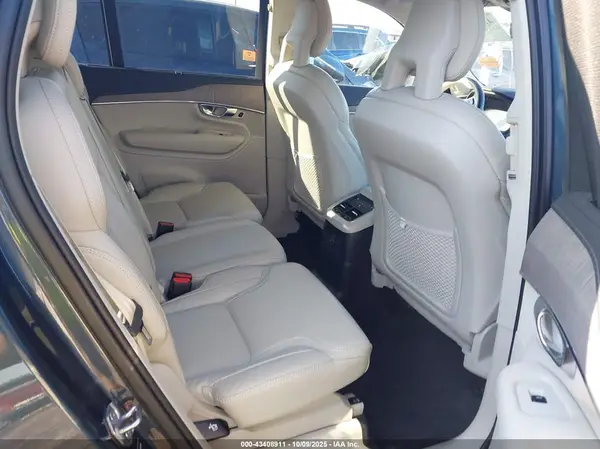 YV4BR0CL6M1761858 2021 VOLVO XC90 - Image 8
