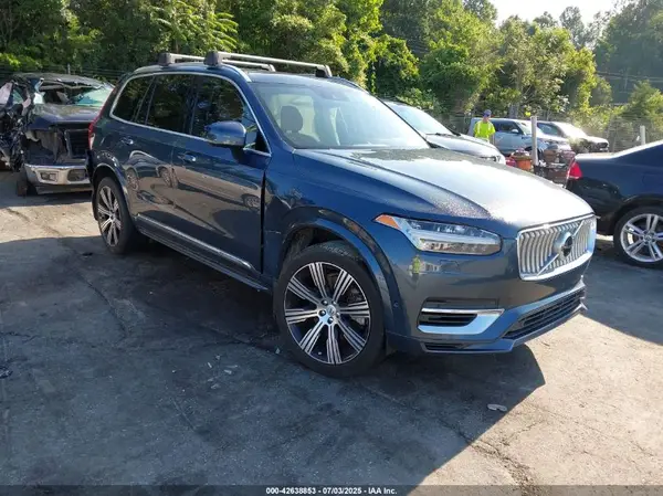 YV4BR0CLXM1758509 2021 VOLVO XC90 - Image 1