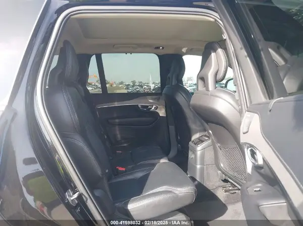 YV4BR0CLXN1792757 2022 VOLVO XC90 - Image 8