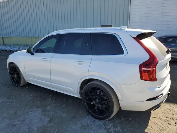 YV4BR0CM6K1469018 2019 VOLVO XC90 - Image 2