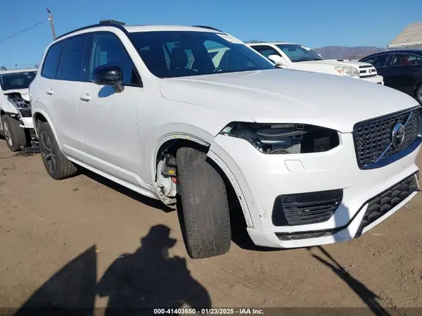 YV4BR0CM8N1783404 2022 VOLVO XC90 - Image 1