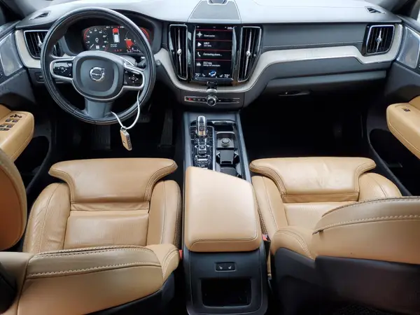 YV4BR0DL6J1061977 2018 VOLVO XC60 - Image 8