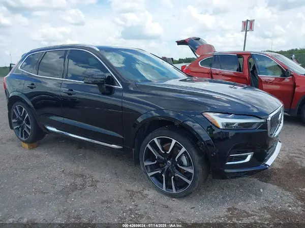 YV4BR0DL8M1877416 2021 VOLVO XC60 - Image 1