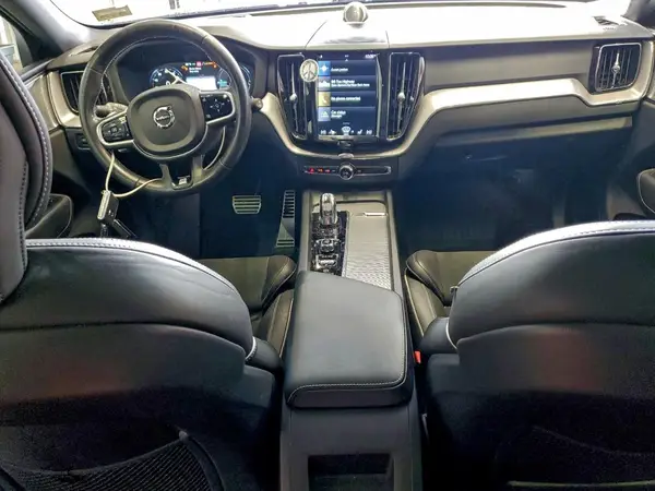 YV4BR0DM1K1377989 2019 VOLVO XC60 - Image 8