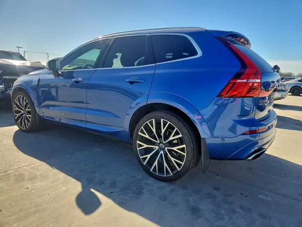 YV4BR0DM6J1067173 2018 VOLVO XC60 - Image 2