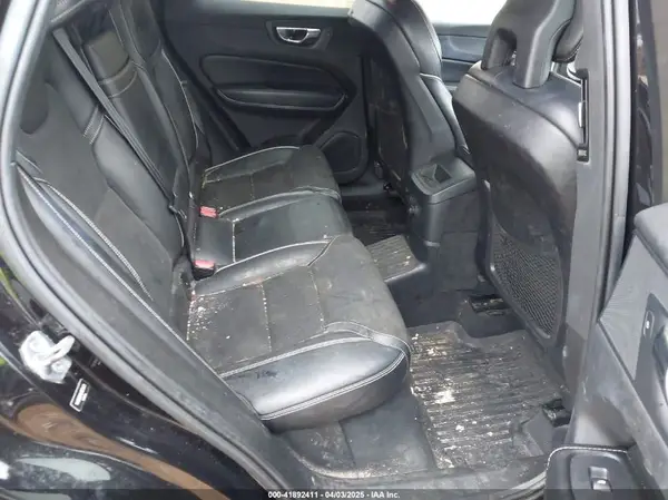 YV4BR0DM8J1079471 2018 VOLVO XC60 - Image 8