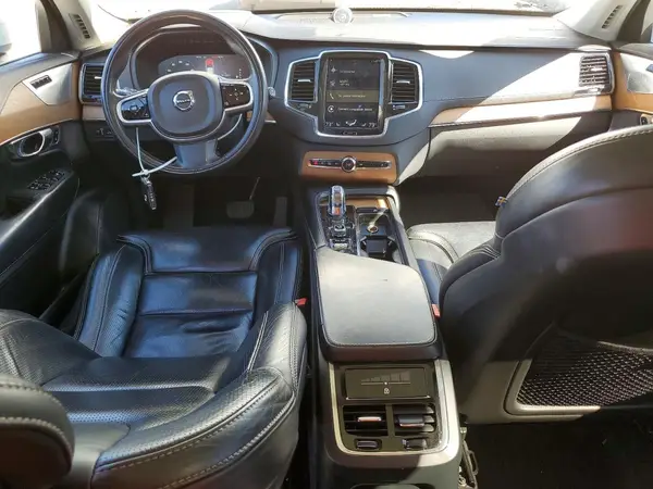 YV4BR0PL9J1339136 2018 VOLVO XC90 - Image 8
