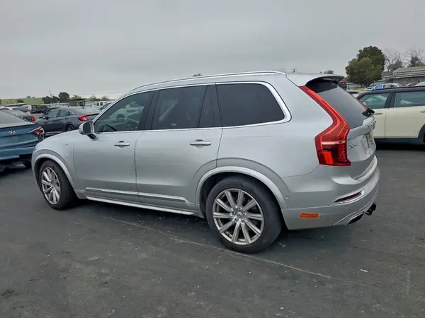 YV4BR0PL9J1386201 2018 VOLVO XC90 - Image 2