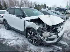 YV4ED3UB1N2660189 2022 VOLVO XC40