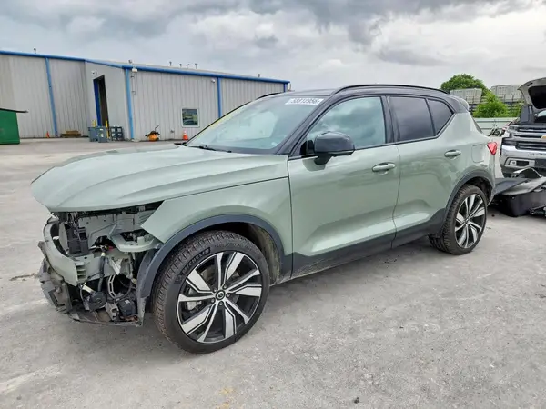 YV4ED3UB3N2769334 2022 VOLVO XC40 - Image 1