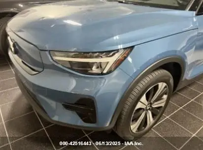 YV4ED3UK2P2974758 2023 VOLVO XC40 - Image 1