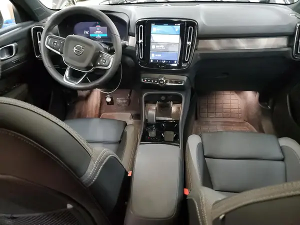 YV4ED3UK7P2058755 2023 VOLVO XC40 - Image 8