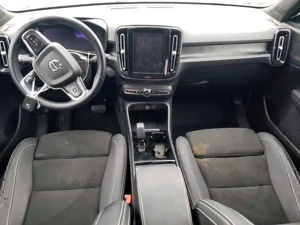 YV4ED3UL0P2071338 2023 VOLVO XC40 - Image 8