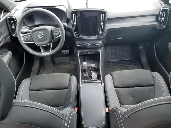 YV4ED3UL0P2099463 2023 VOLVO XC40 - Image 8